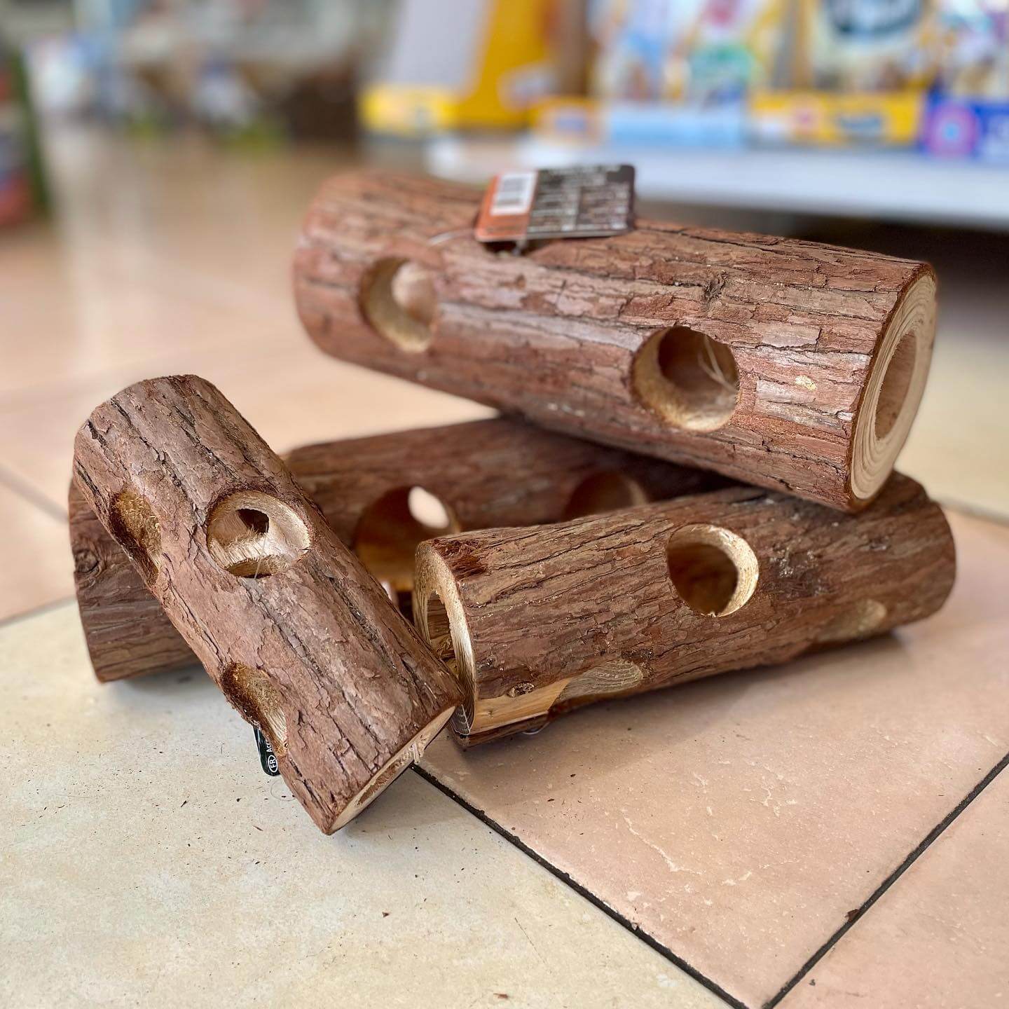 Wooden accessories for small pets